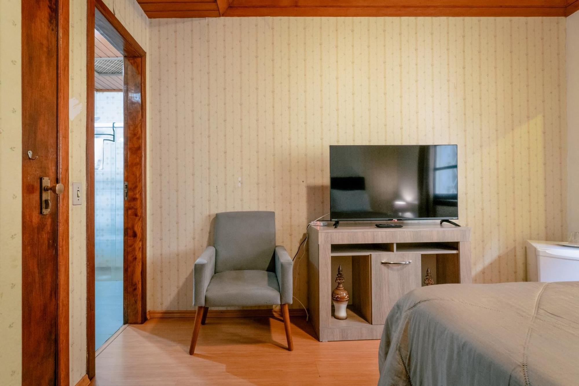 Hotel Geneve Campos do Jordão Zimmer foto